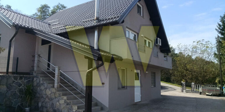 kuca-gornje-makojisce-450.00-m2-slika-202888028