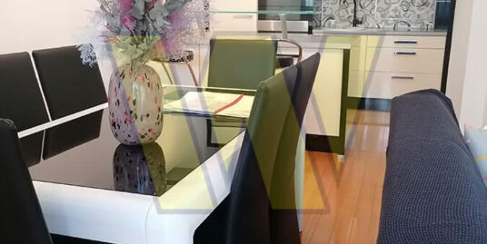 Varaždin, Hallers, kuća u nizu s dvorištem i garažom